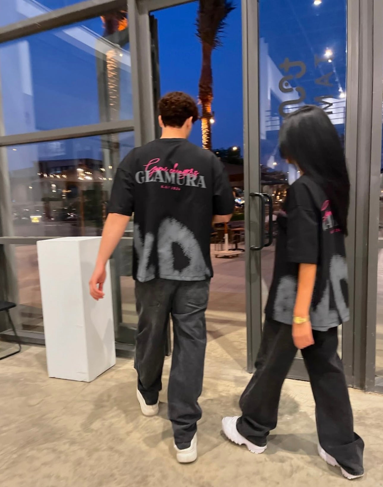 BLACK GRAFFITY TEE