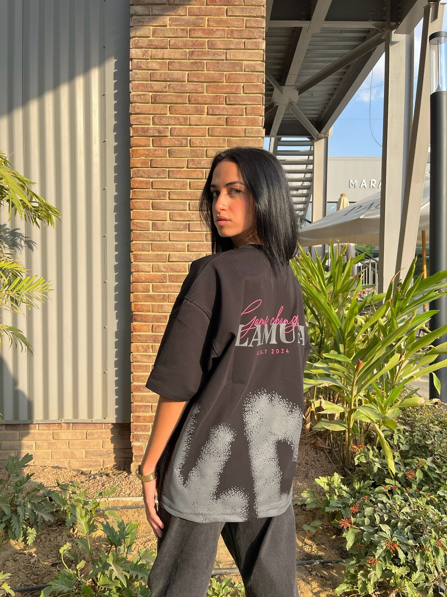 BLACK GRAFFITY TEE