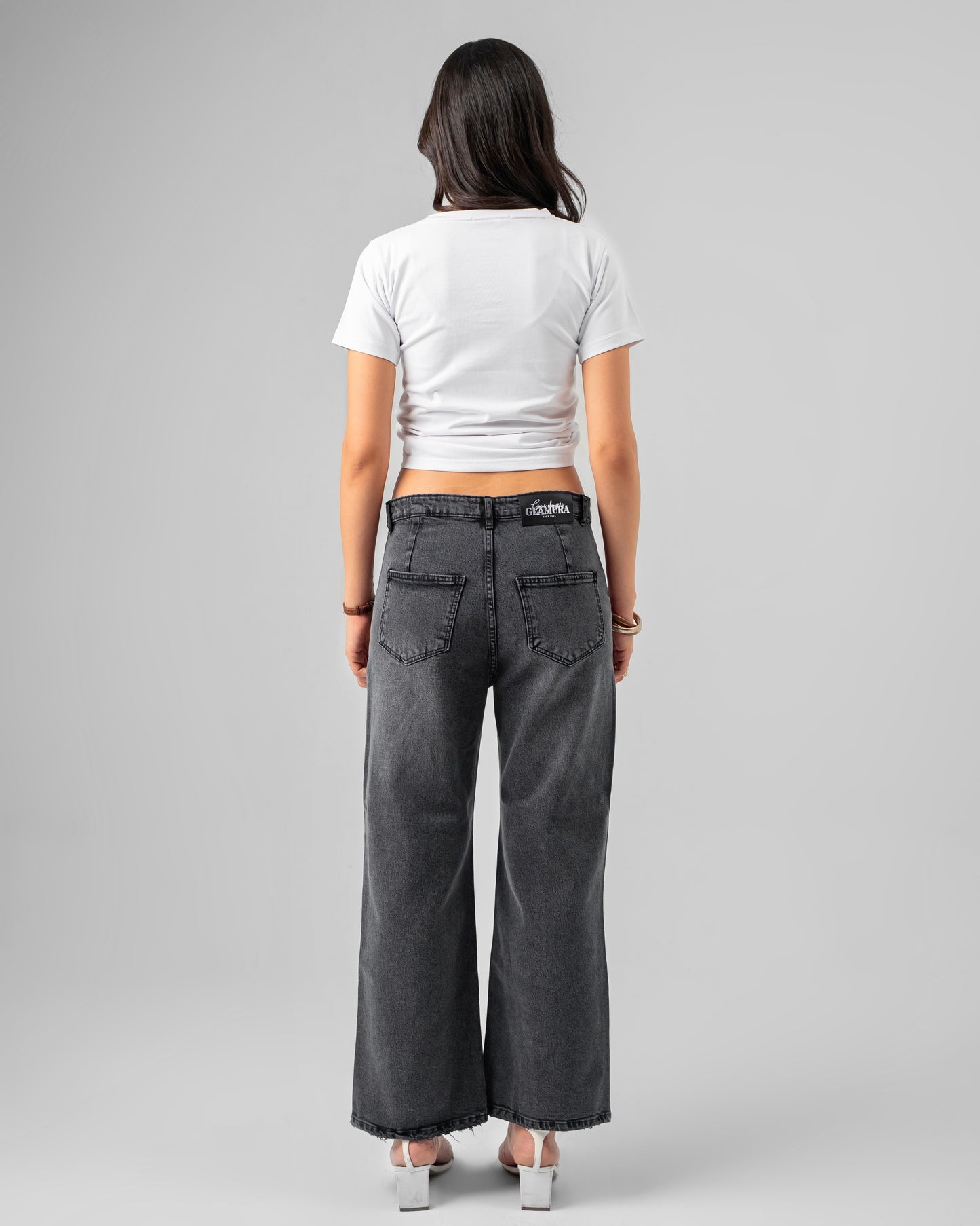 ASH GRAY DINEM