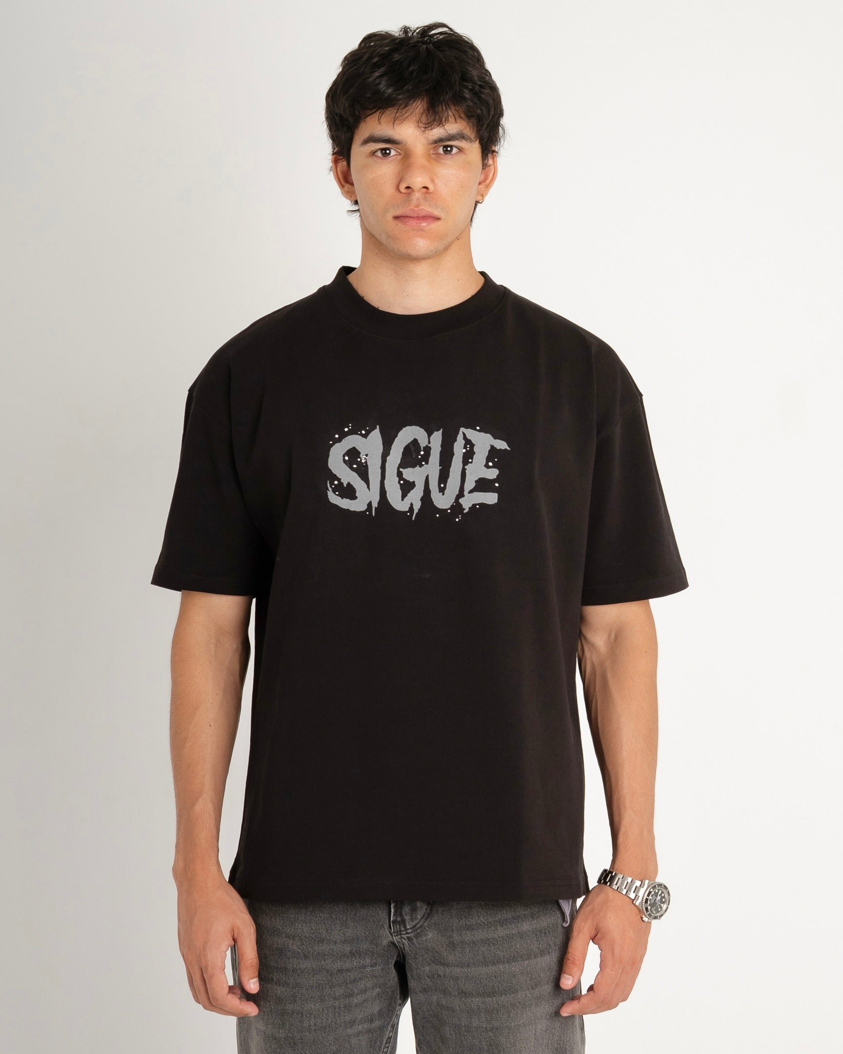 SIGUE TEE