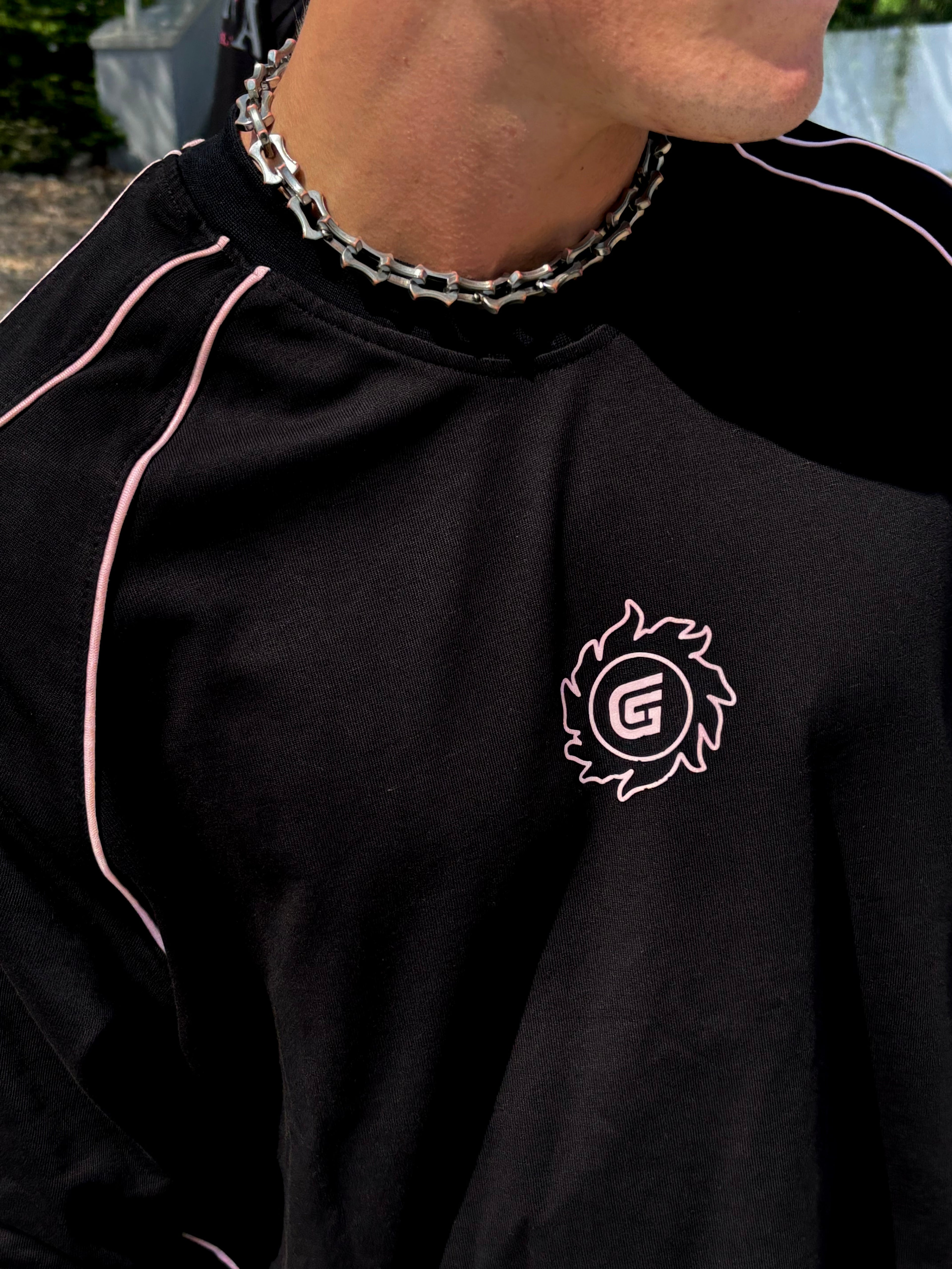PERFORMANCE TEE
