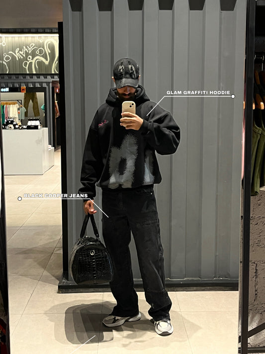BLACK GRAFFITY HOODIE