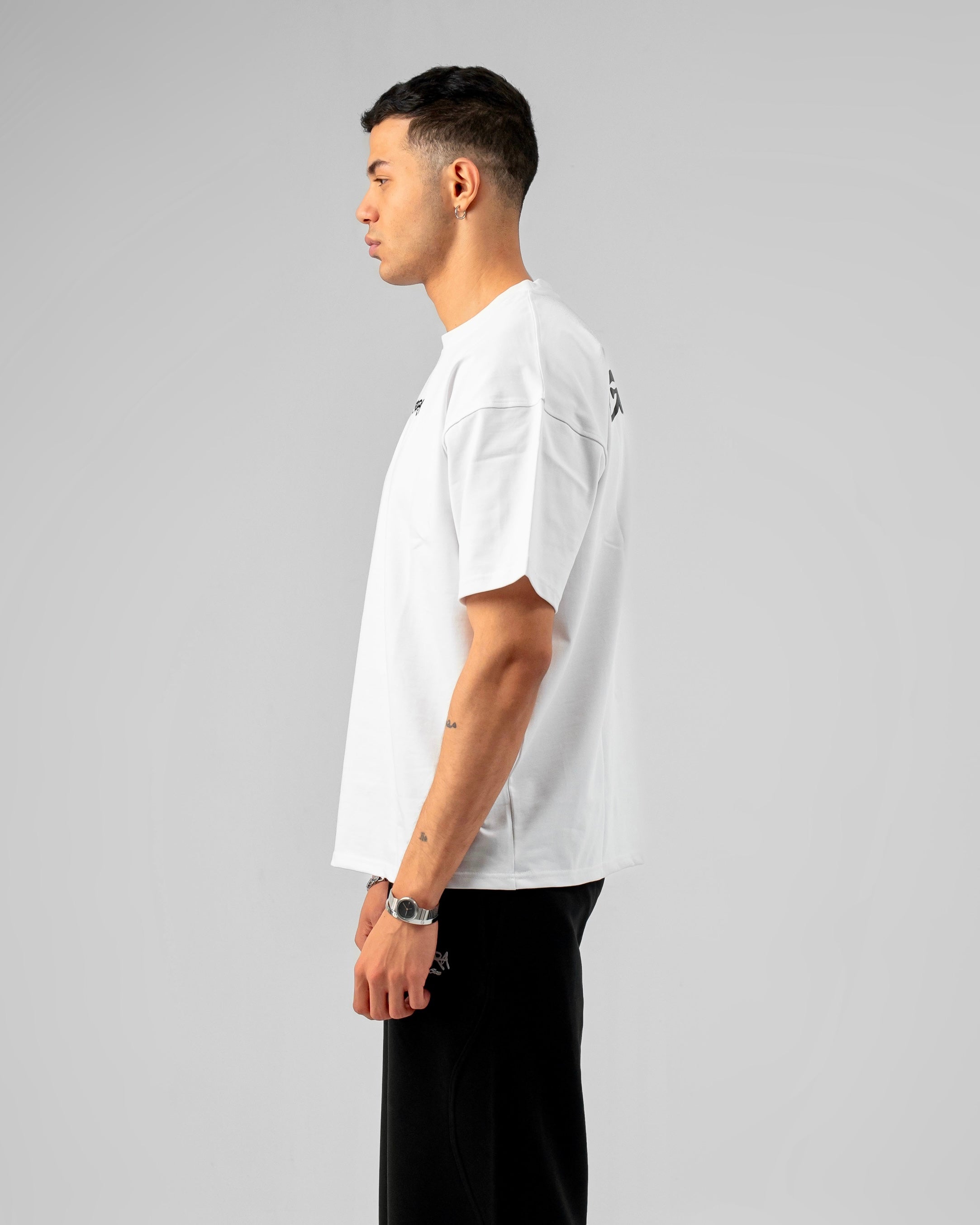 Under shirt